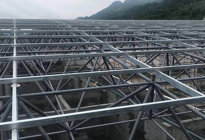 文山仁怀冠英学校艺体楼网架